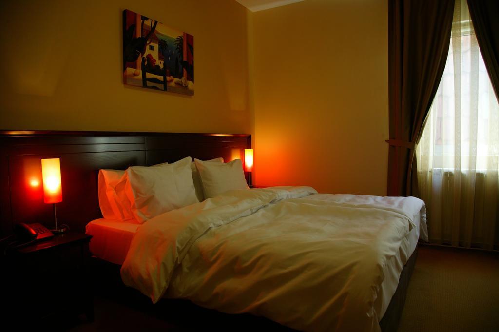 Garni Hotel Contact Belgrado Quarto foto